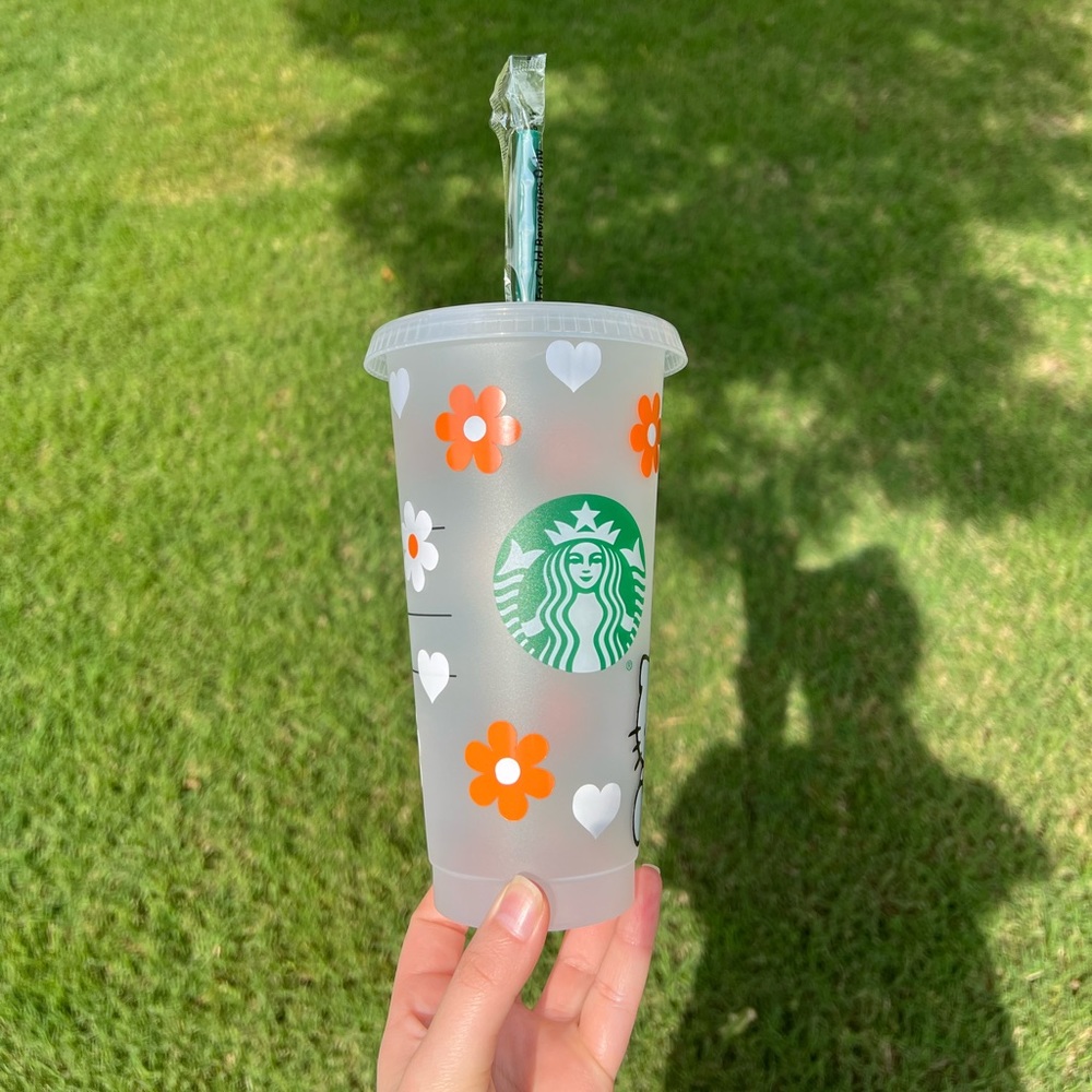 Spring hello Kitty flowers and hearts Starbucks reusable venti cold cup - Picture 2 of 4